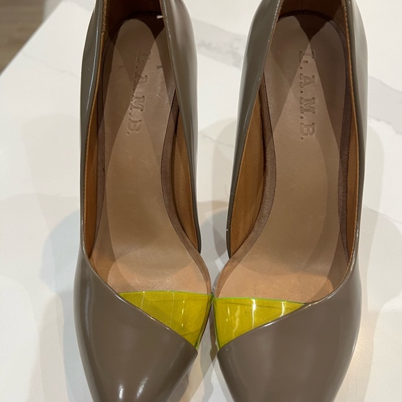 Material: Genuine Leather
Heel Height: High Heel
Style: Casual size 6.5 NEW - Picture 11 of 13